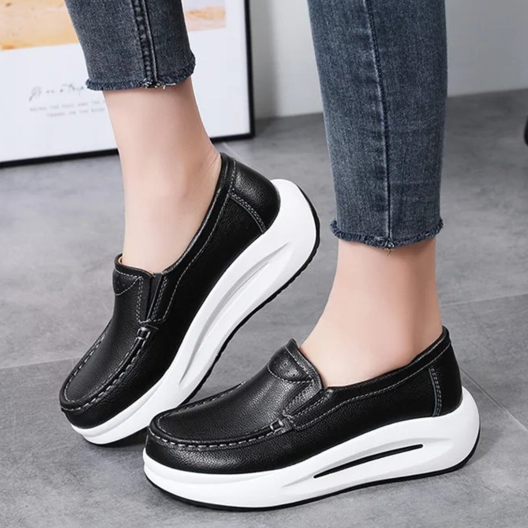 Plateau-Loafer aus Kunstleder mit dicker Sohle für Damen