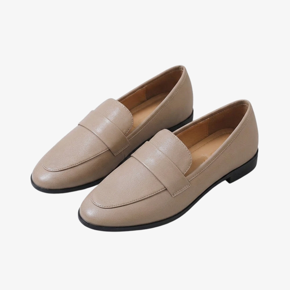 Minimalistische Loafer für Damen aus Kunstleder