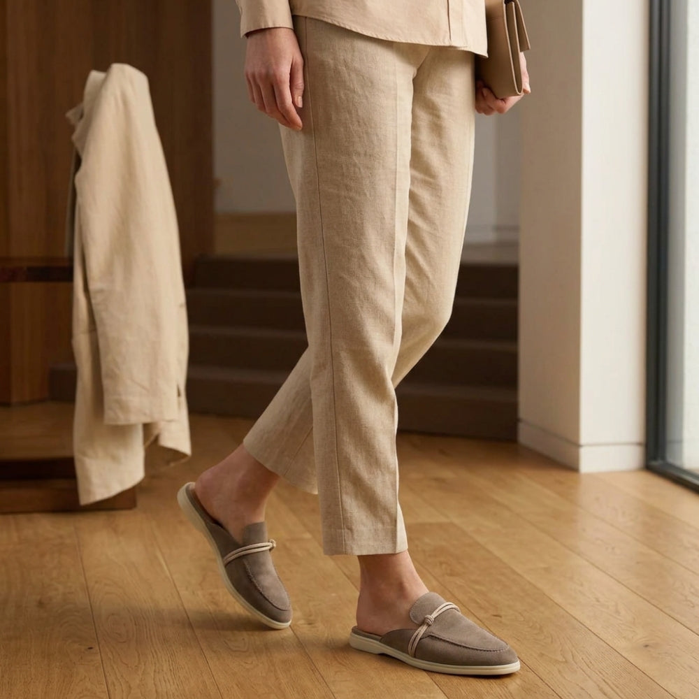 Loafer-Mule aus Wildleder für Damen mit Marineknoten