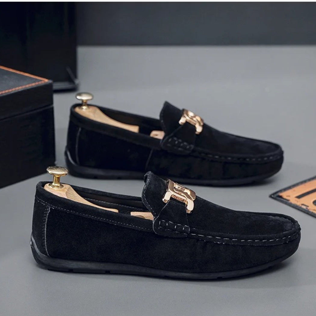 Loafer aus Kunstwildleder für Herren mit goldener Metallschnalle