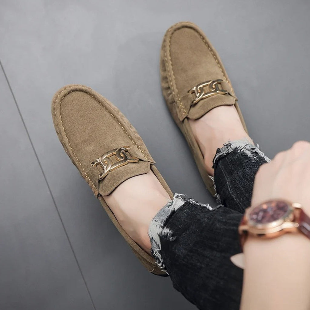 Loafer aus Kunstwildleder für Herren mit goldener Metallschnalle