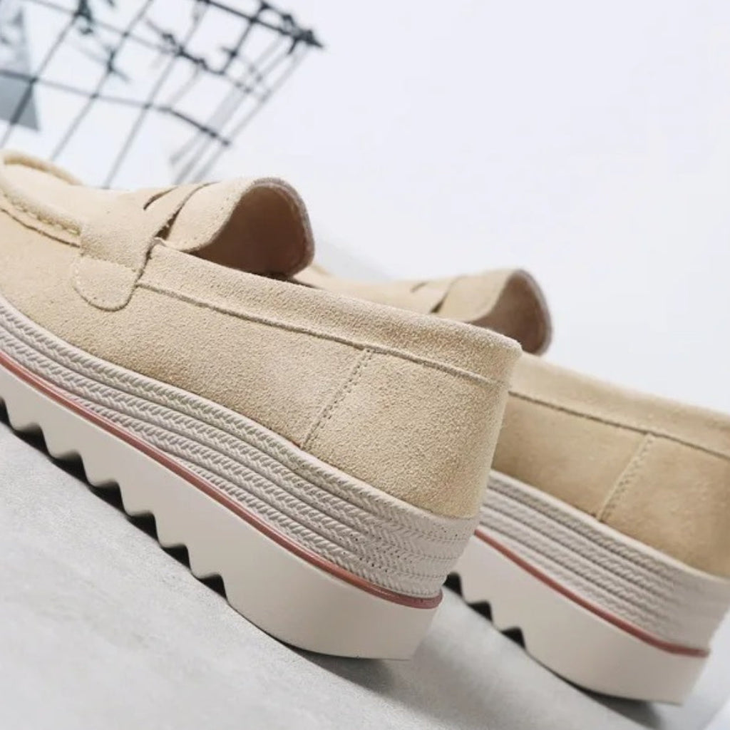 Wildleder-Loafer mit Keilsohle für Damen