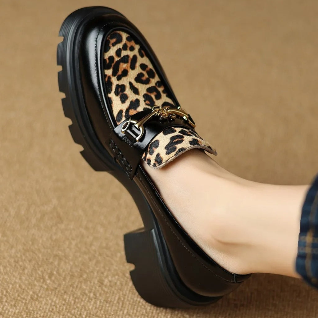 Schwarze Loafer mit Leopardenmuster und Absatz für Damen