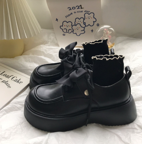 Loafer mit Schleife und dicker Sohle