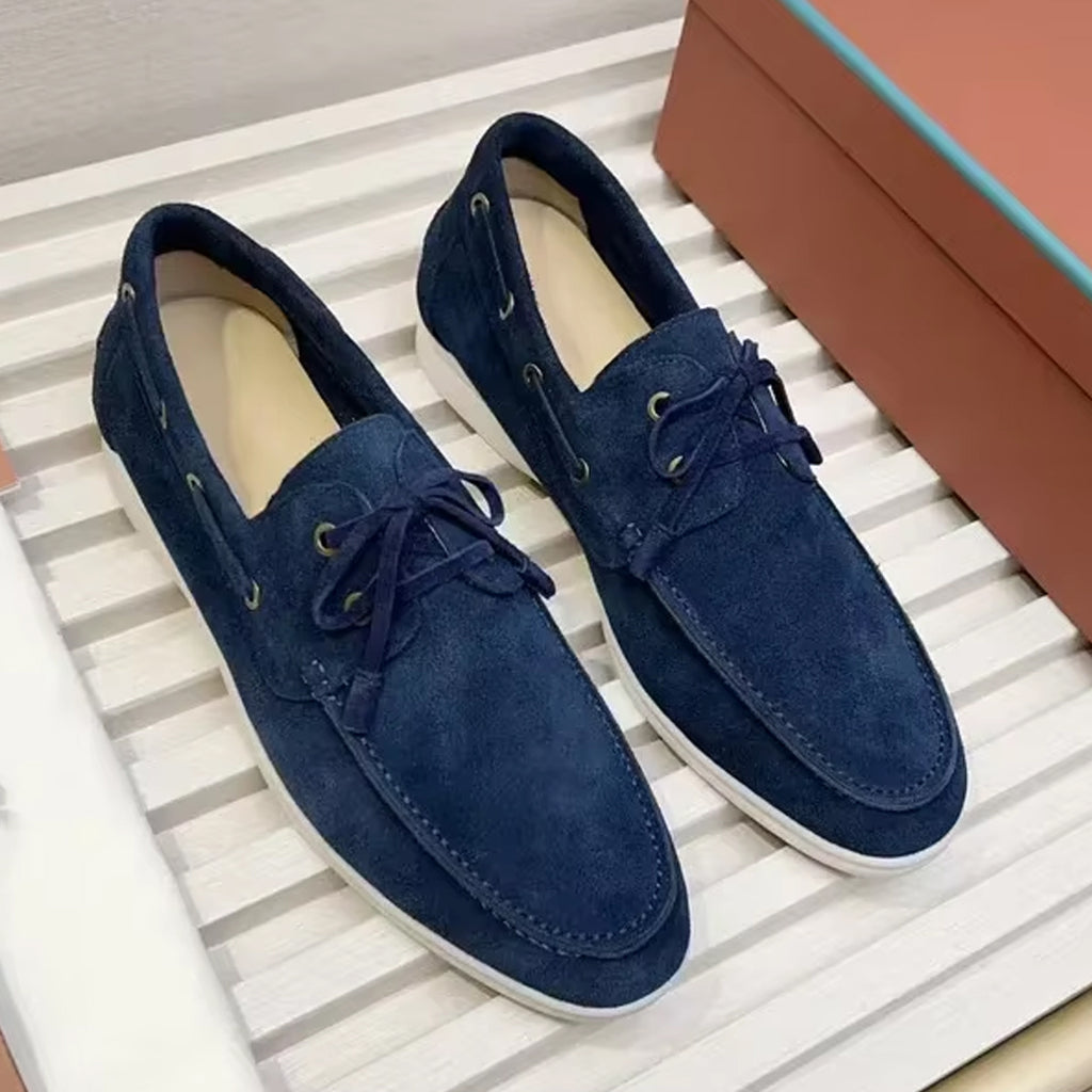 Eleganter Wildleder-Mokassin im Bootsschuh-Stil