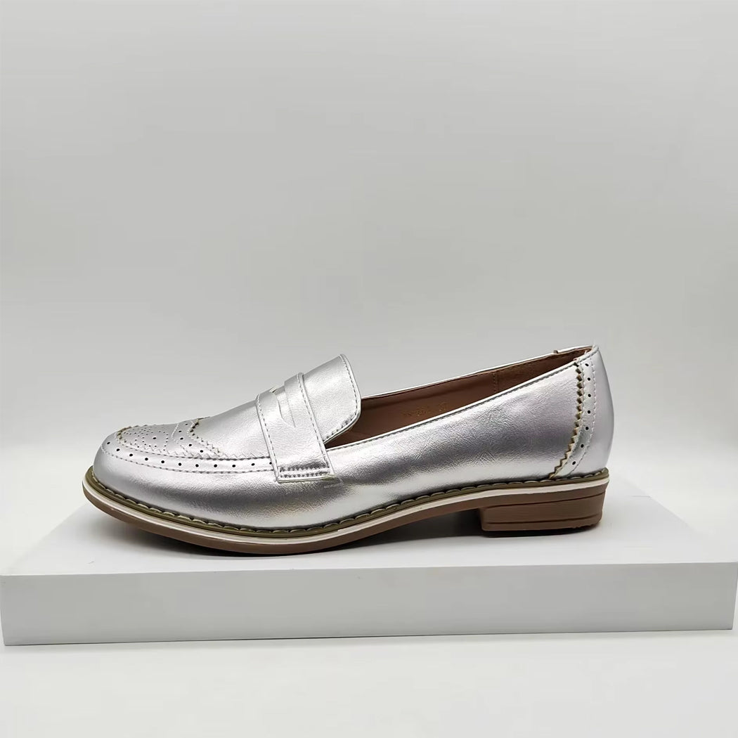 Schicker silberner Loafer für Damen