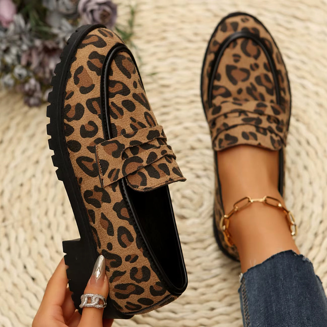 Leoparden-Loafer mit Absatz