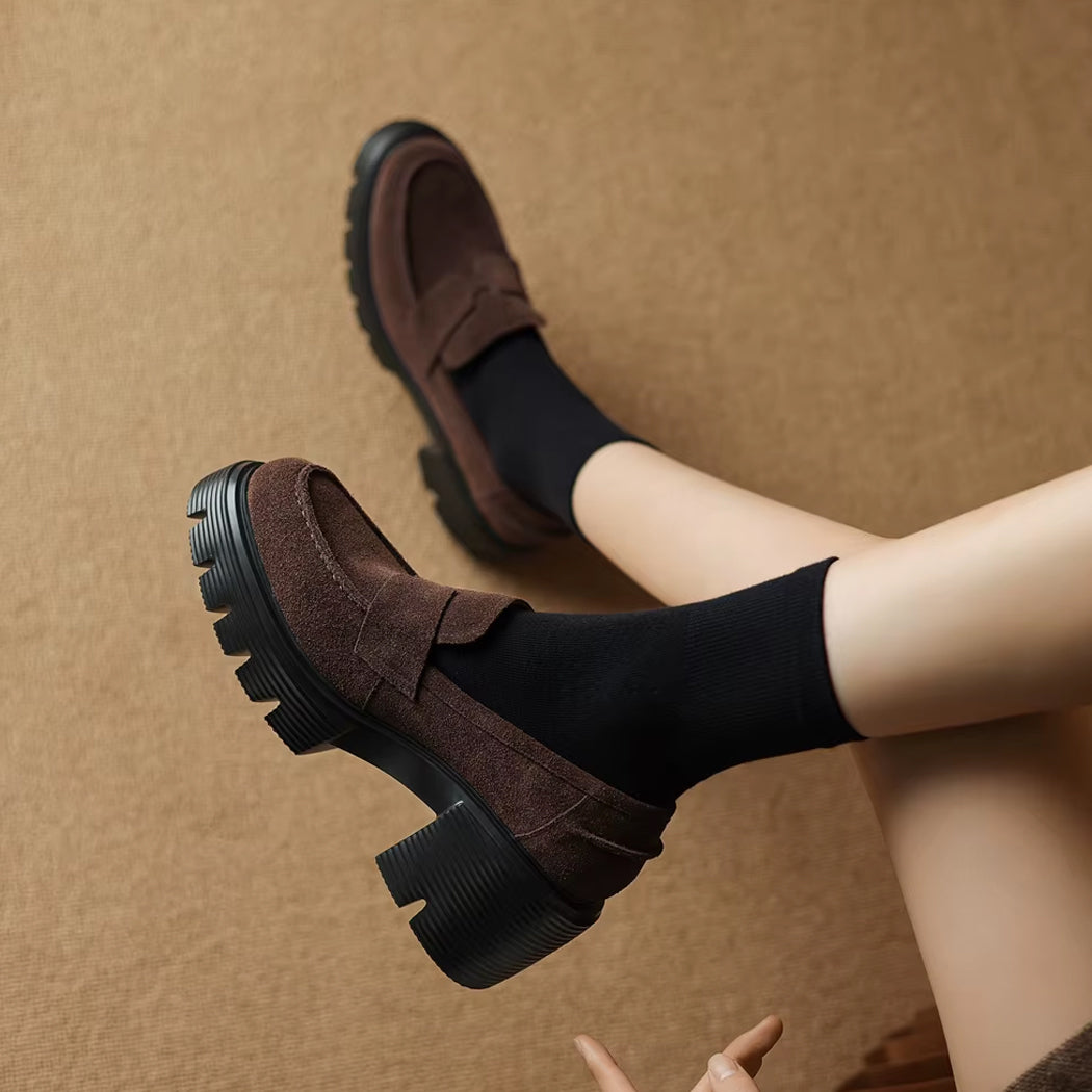 Plateau-Loafer aus Wildleder
