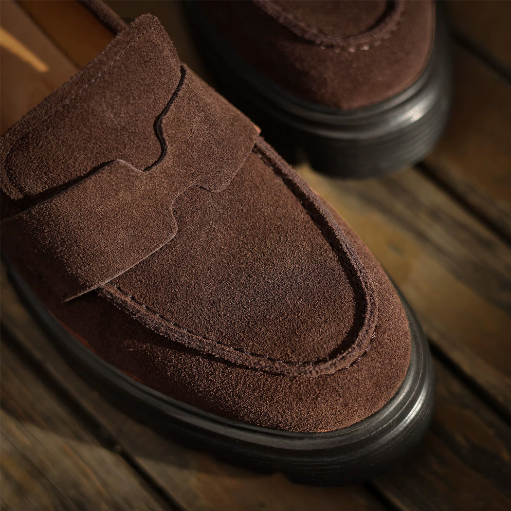 Plateau-Loafer aus Wildleder