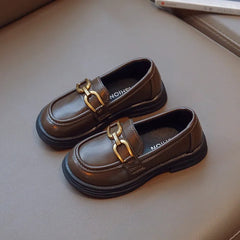 Dunkle Loafer für Mädchen mit Schnalle, Braun