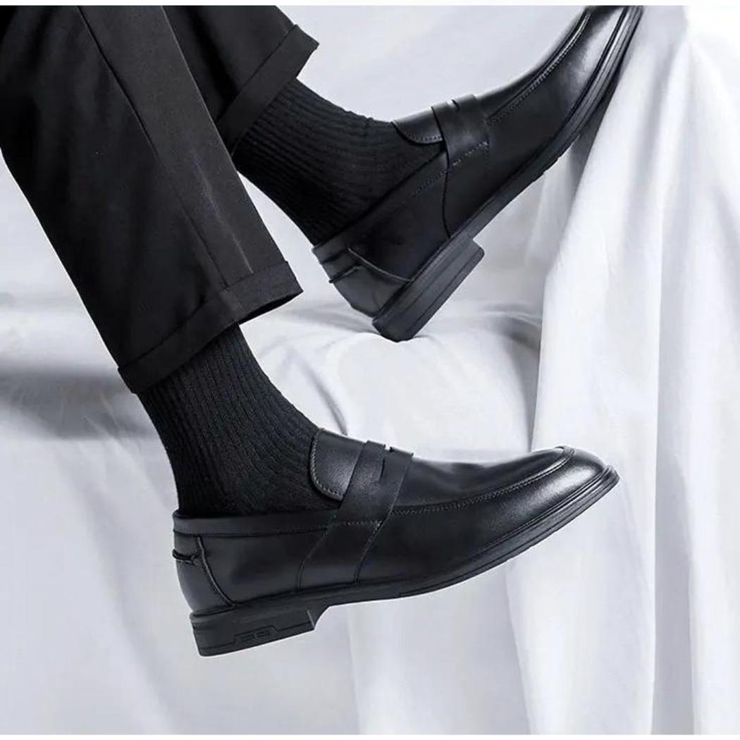 Klassische schwarze Loafer aus Kunstleder für Herren