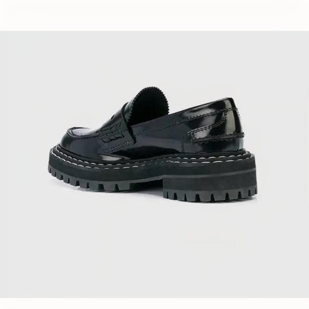Schwarze Loafer mit dicker Sohle aus Kunstleder für Damen