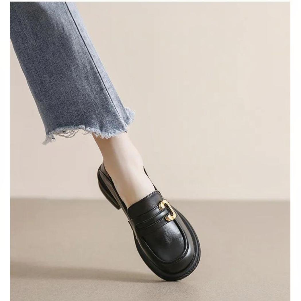 Weiche und elegante Loafer aus echtem Leder für Damen