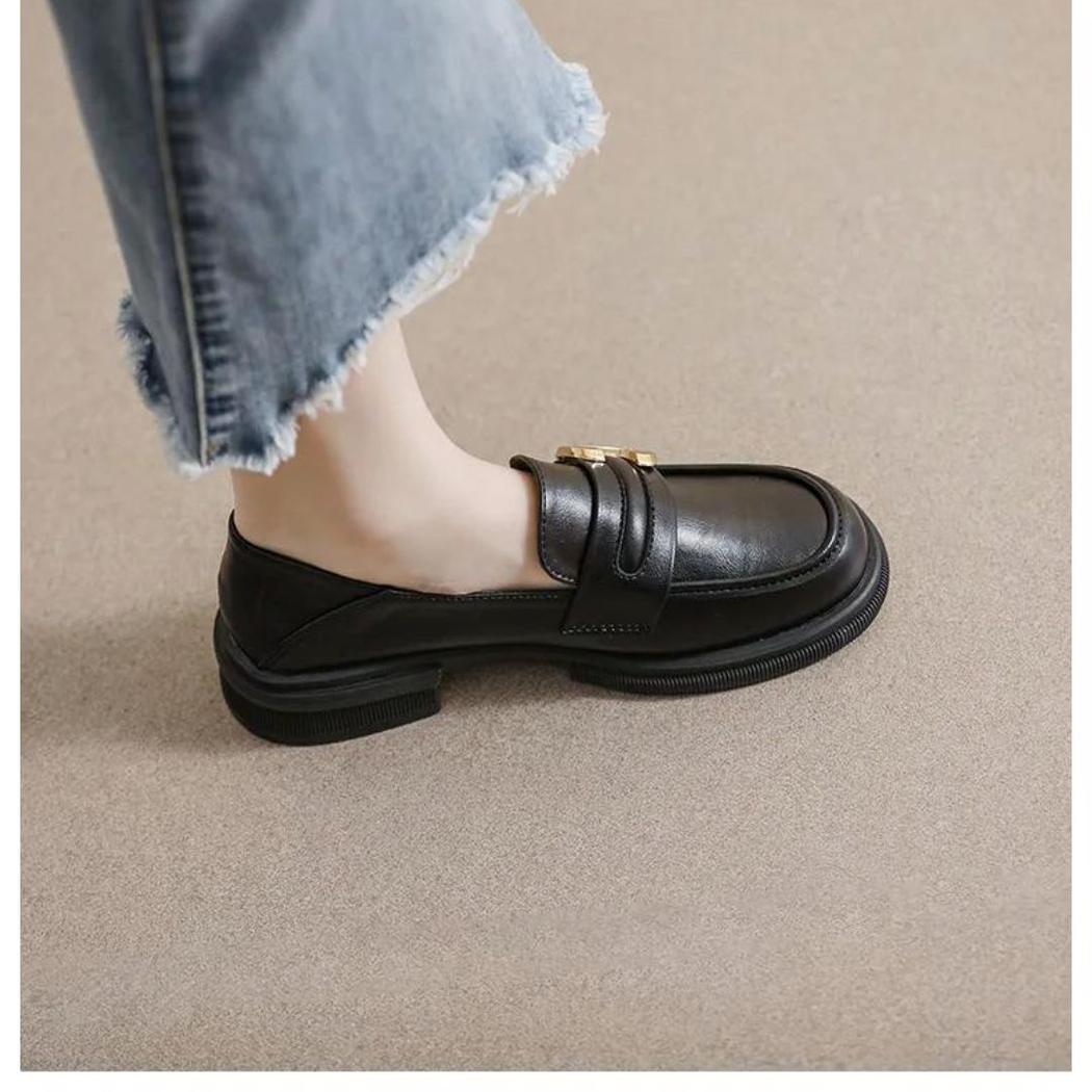 Weiche und elegante Loafer aus echtem Leder für Damen