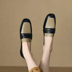 Zweifarbige Loafer mit quadratischem Absatz aus echtem Leder für Damen, Schwarz