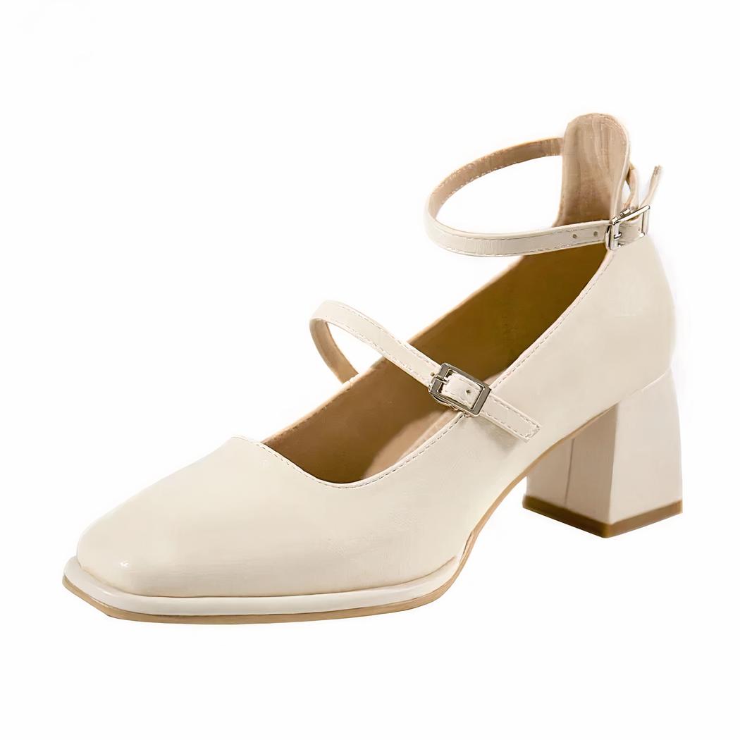 Ballerina-Loafer in Lackoptik mit Absatz und zwei Riemchen