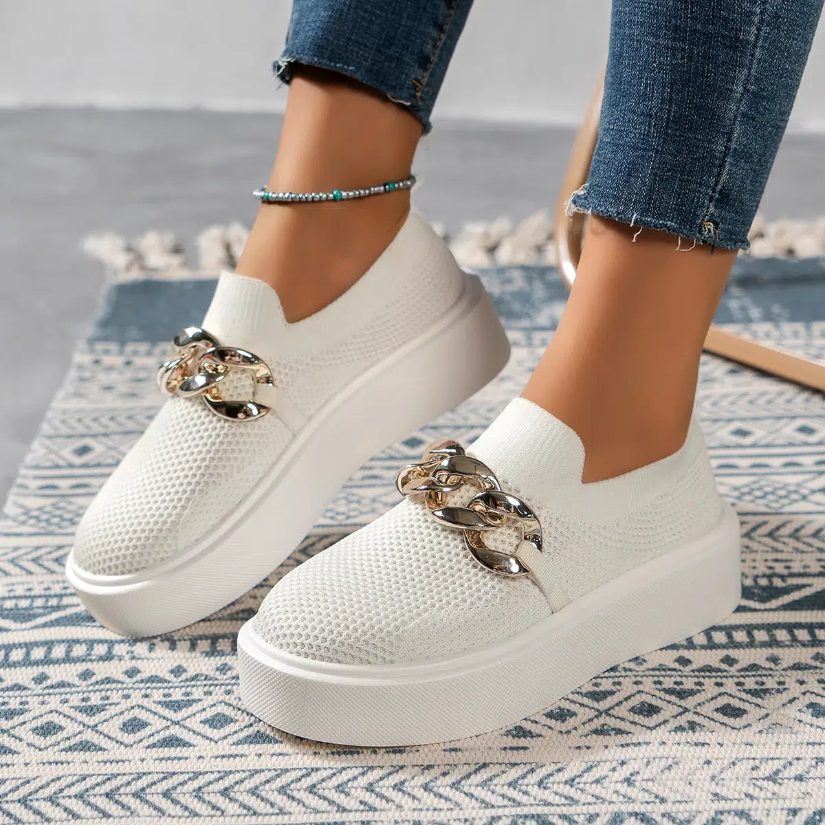 Plateau-Loafer mit Metallkette