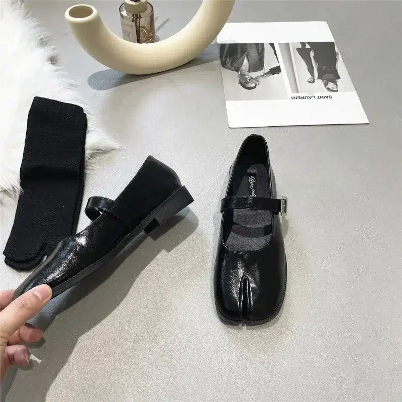 Mary Jane Ballerinas mit geteilter Zehenpartie Schwarz für Damen - Tabi Style
