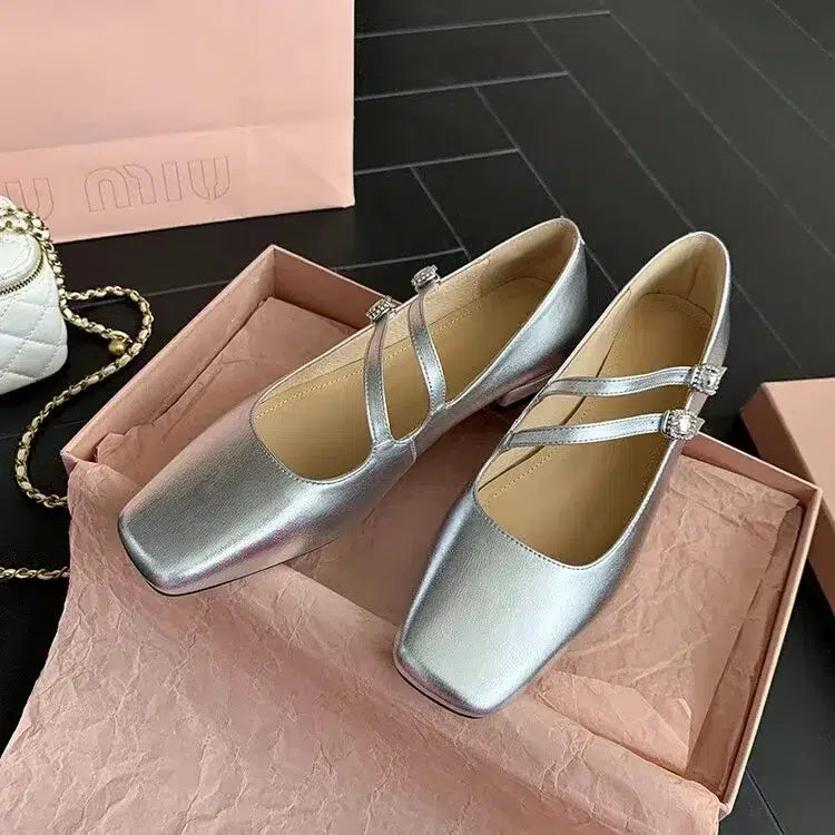 Mary Jane-Ballerinas aus Lackleder für Damen