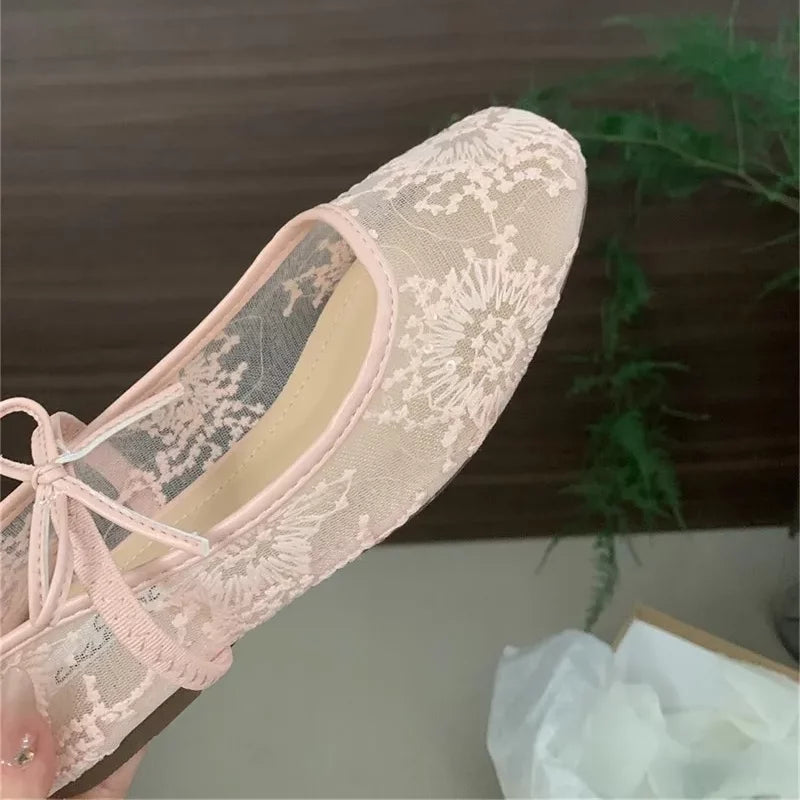 Damen Mary Jane Schuhe aus Spitze