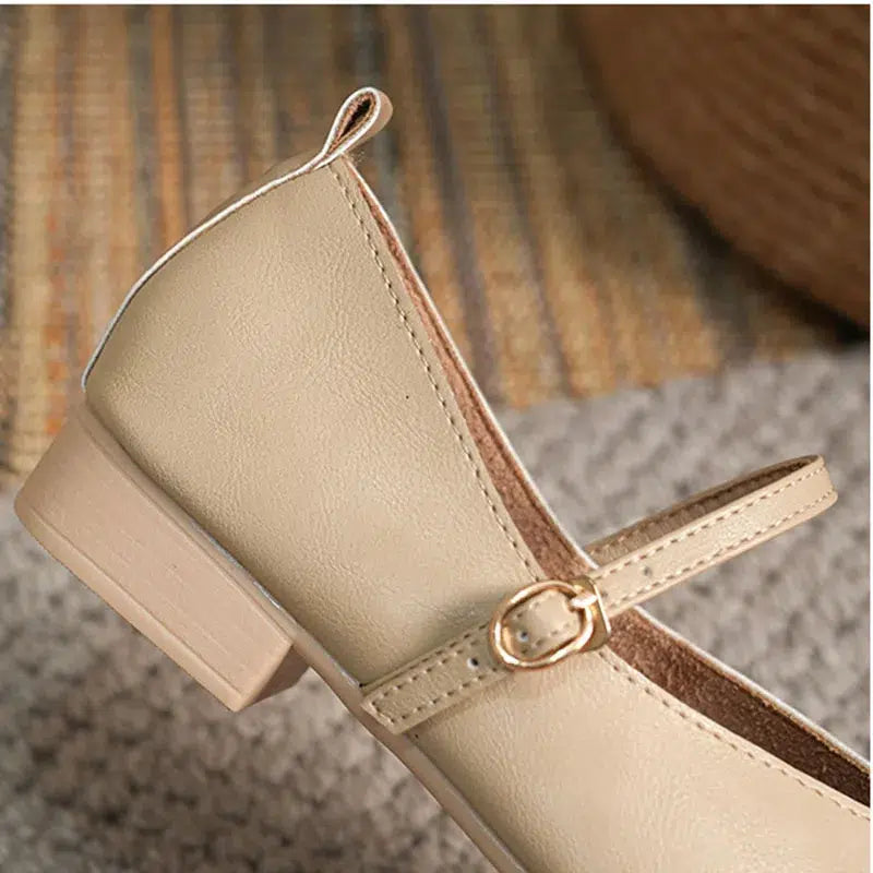 Mary Jane Riemchenballerinas Elegant und Retro