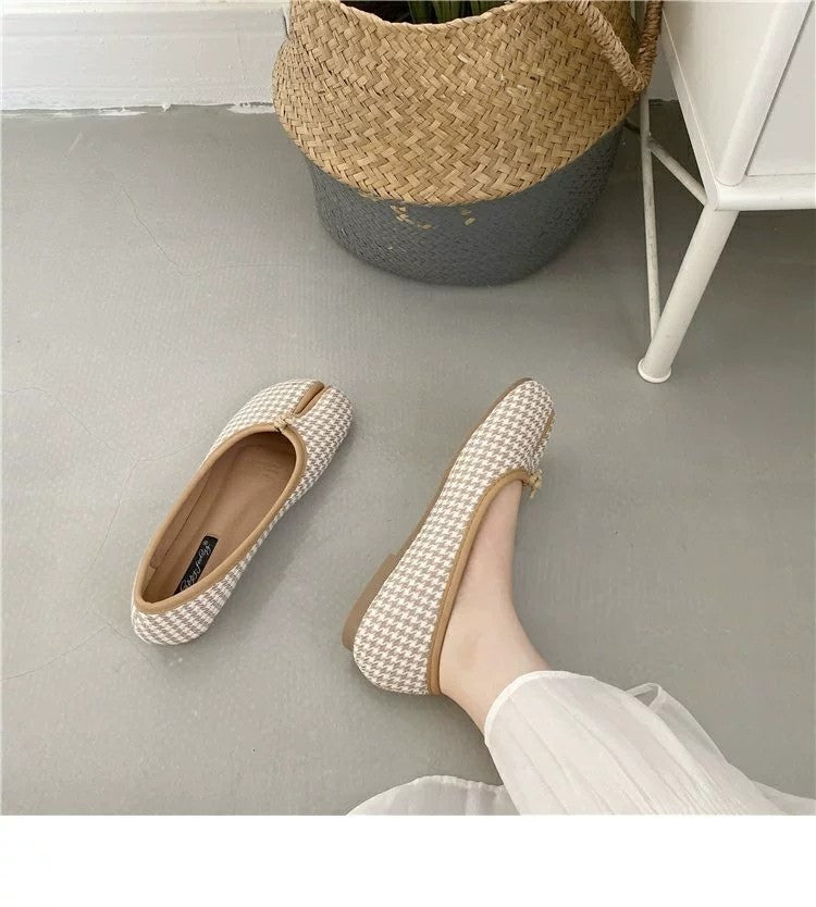 Flache Tabi-Ballerinas im Mokassin-Stil