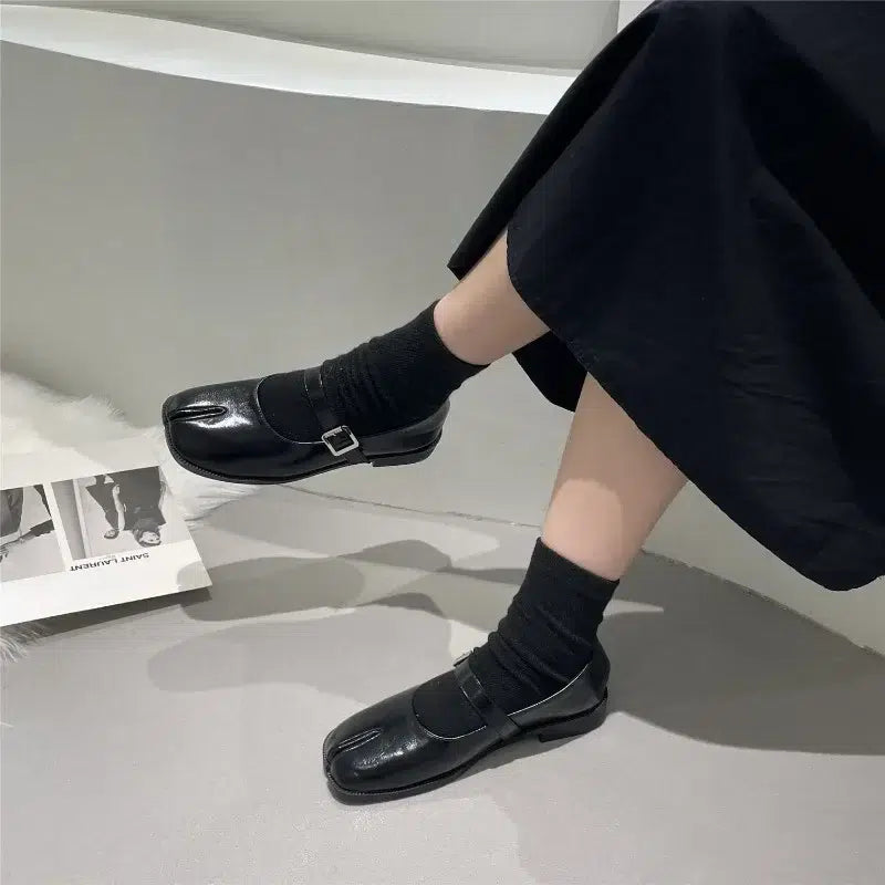 Mary Jane Ballerinas mit geteilter Zehenpartie Schwarz für Damen - Tabi Style