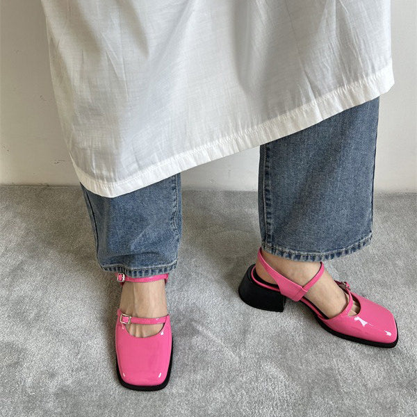 Mary Jane-Ballerinas aus Lack mit Absatz