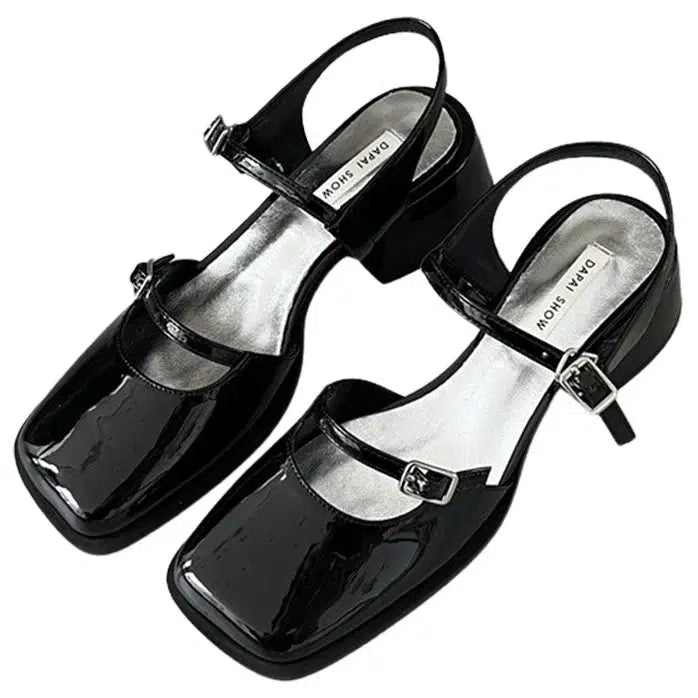 Mary Jane-Ballerinas aus Lack mit Absatz