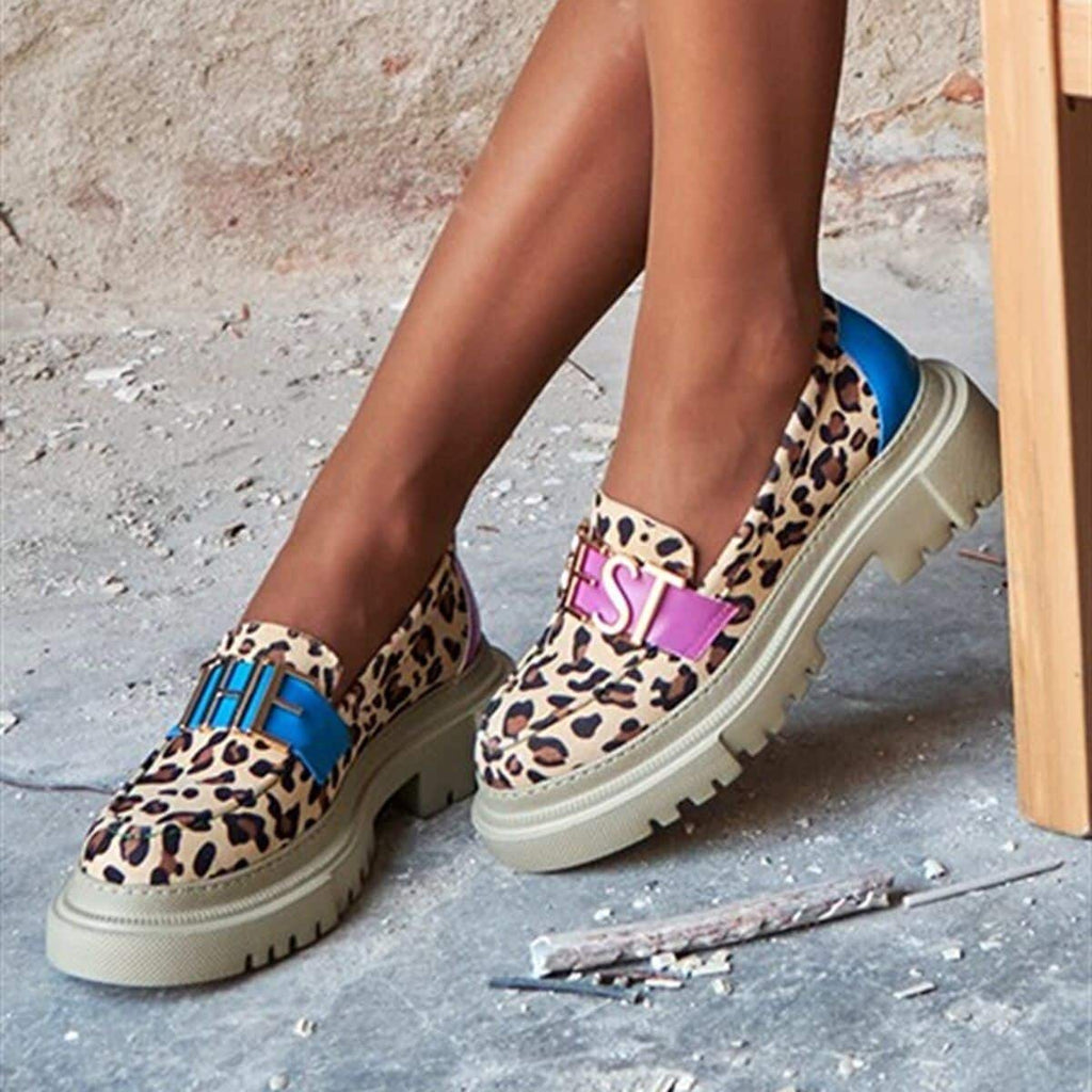 Beige Plateau-Loafer mit Leopardenmuster