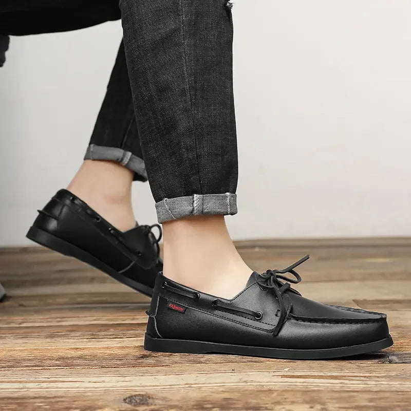 Schwarzer Herren Bootsschuh mit Schnürung in Lederoptik in Schwarz, Ansicht 3