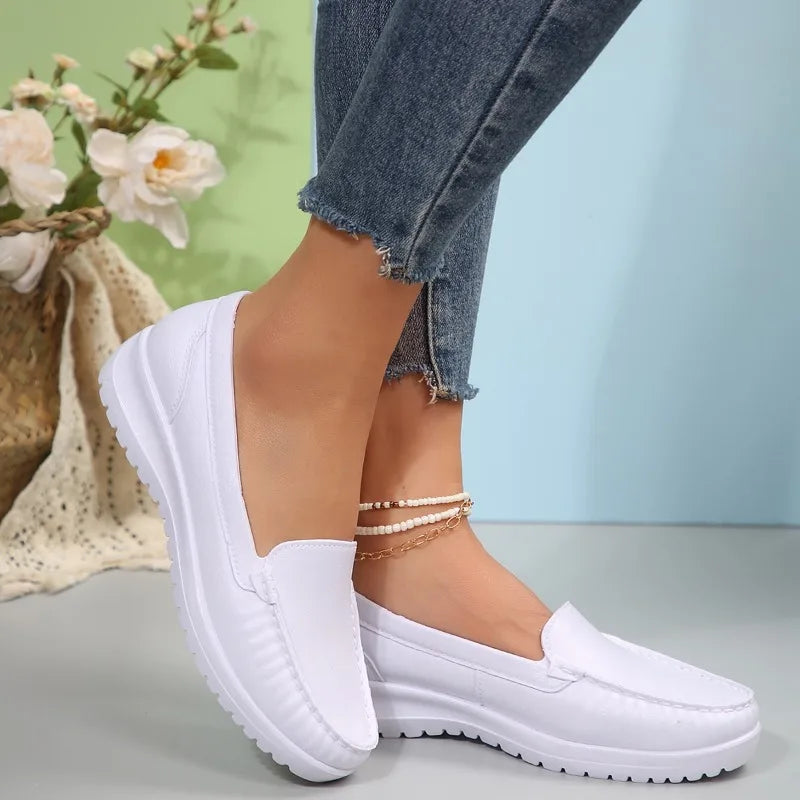 Damen-Komfort-Loafer mit weicher Sohle in Schwarz, Ansicht 8