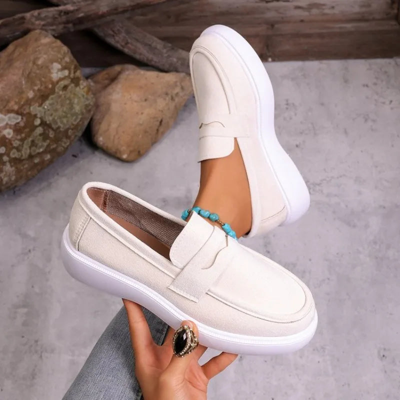 Damen Loafer dicke weiße Sohle in Grau, Seitenansicht