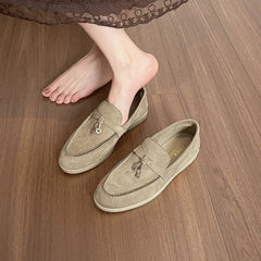 Damen-Loafer aus Wildlederimitat mit Metallquaste, Taupe