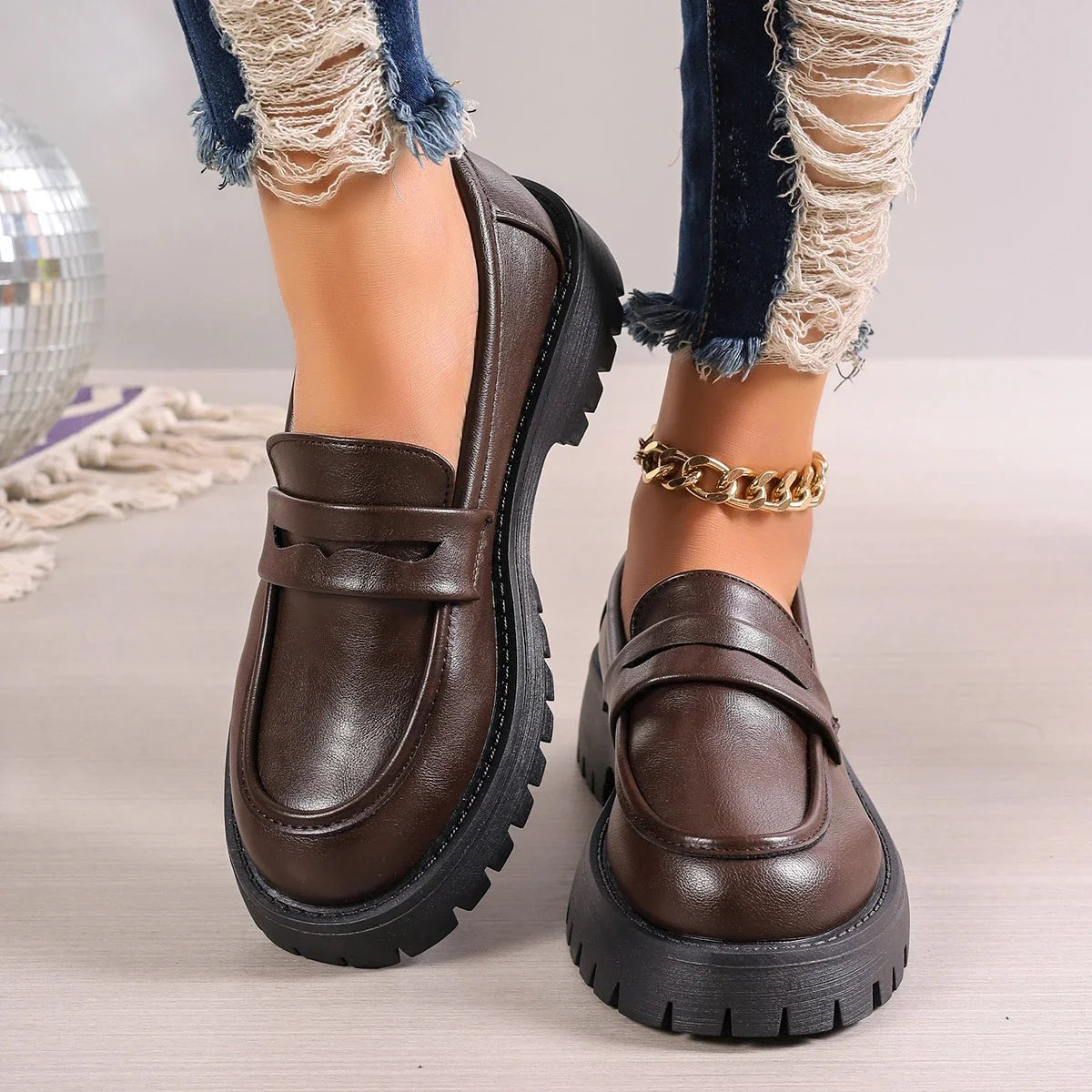 Plateau-Slipper, Rückansicht
