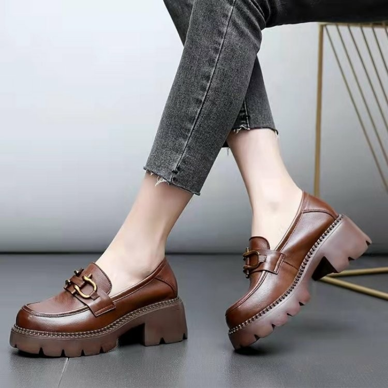 Damen-Loafer mit Absatz aus Kunstleder im Retro-Stil