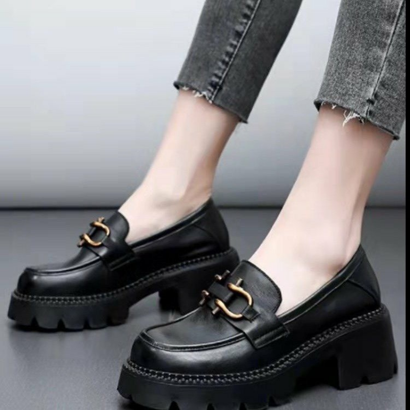 Damen-Loafer mit Absatz aus Kunstleder im Retro-Stil
