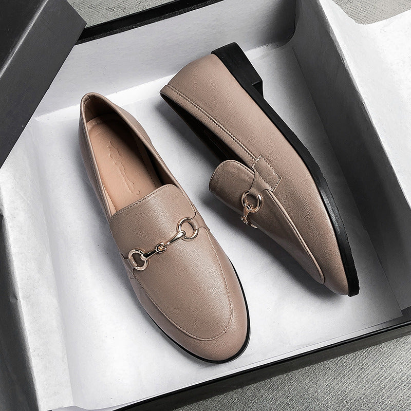 Kunstleder-Loafer mit goldenen Details für Damen