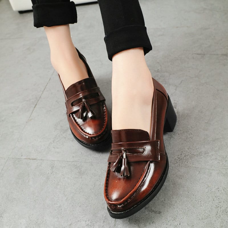 Damen-Loafer aus Leder mit mittlerem Absatz