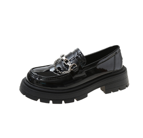 Damen-Loafer in Lackoptik mit dicker Sohle