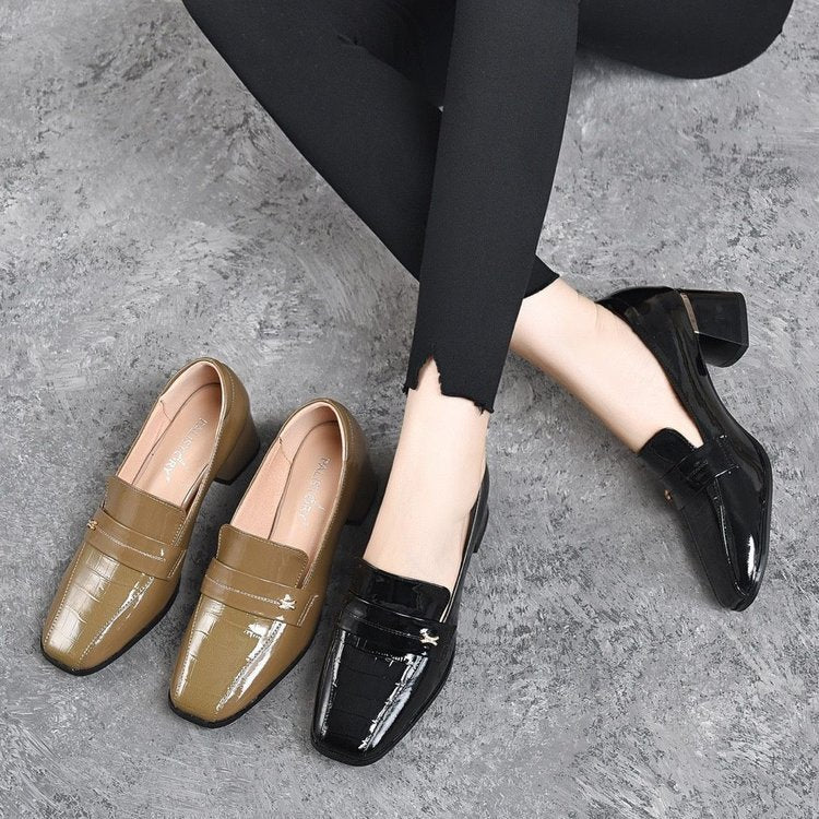 Lackoptik-Loafer mit Absatz für Damen