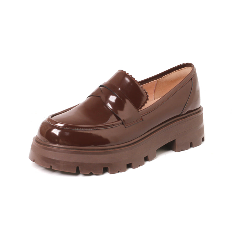 Loafer mit Absatz und Plateau aus Lackleder für Damen