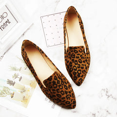 Damen-Loafer mit Leopardenmuster und spitzer Zehenpartie, Braun