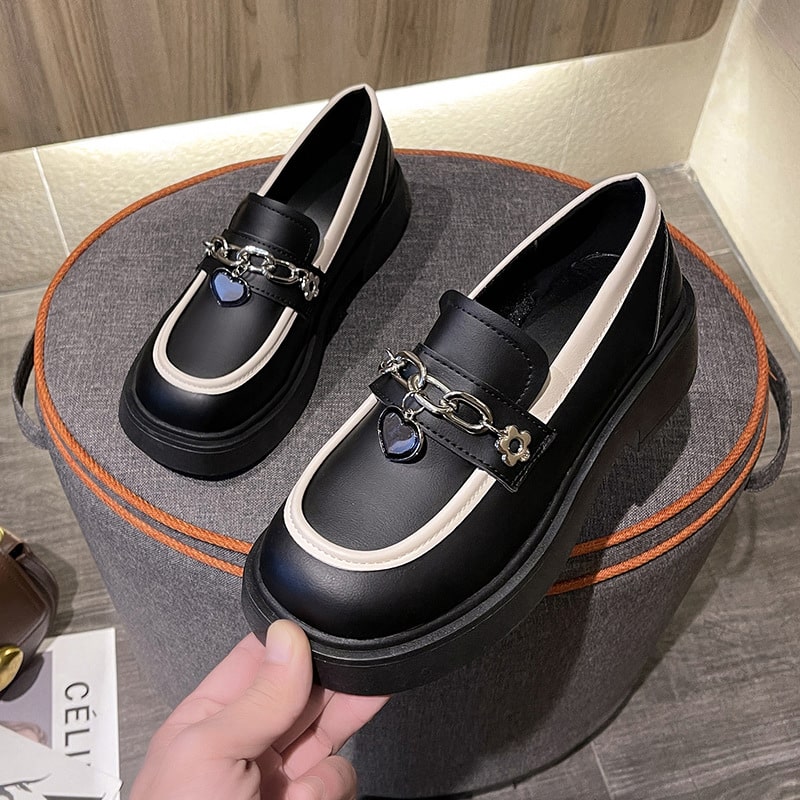 Britische Damen-Loafer mit Plateau