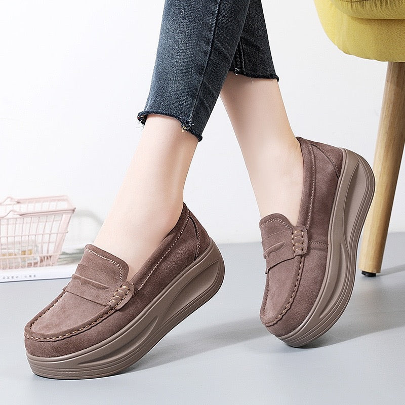 Damen Loafer mit Plateau in Wildleder-Optik