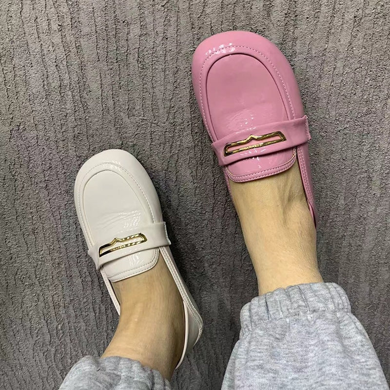 Runde Lackoptik-Loafer für Damen