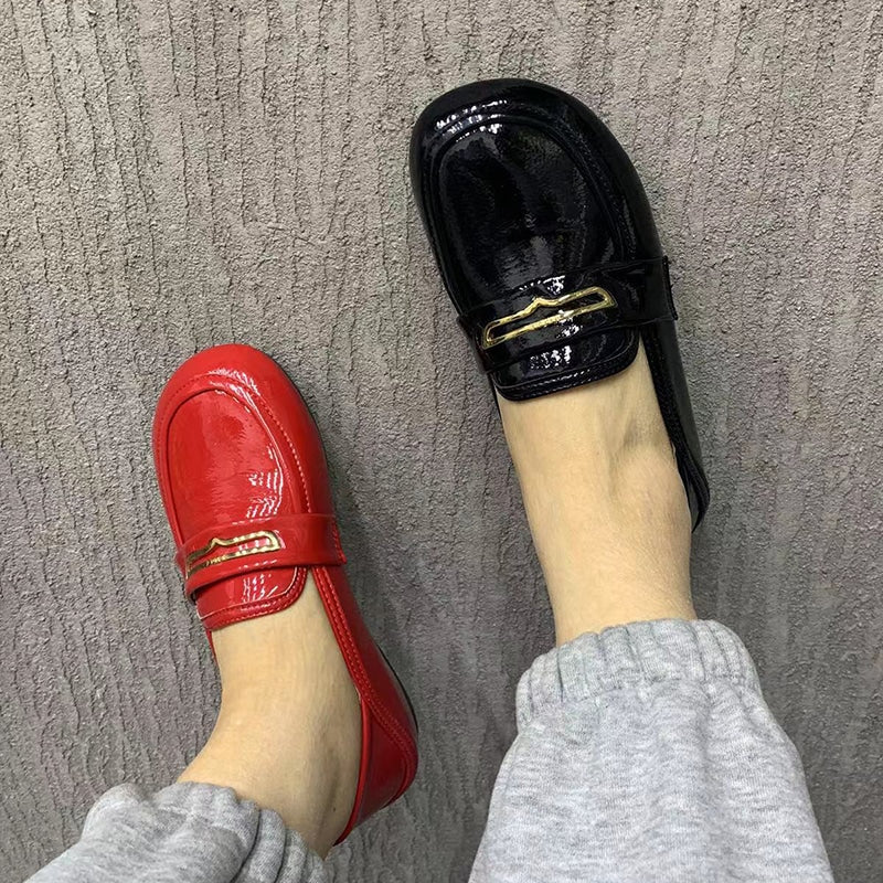 Runde Lackoptik-Loafer für Damen