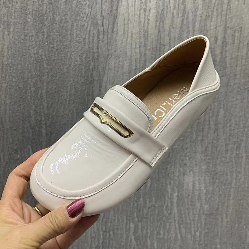 Runde Lackoptik-Loafer für Damen