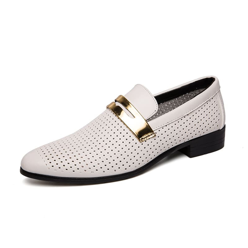 Durchbrochene Loafer für die Sommerhochzeit