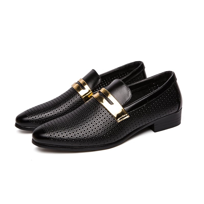 Durchbrochene Loafer für die Sommerhochzeit